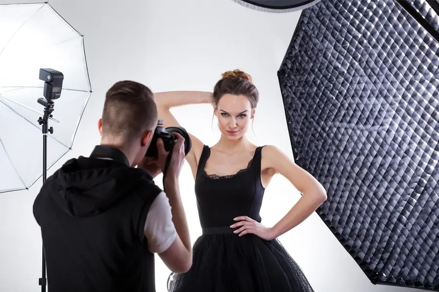 Foto ilustrativa: fotógrafo e estúdio de fotografia
